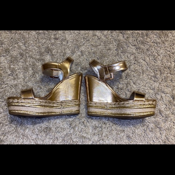 gold wedge heels - Picture 2 of 3